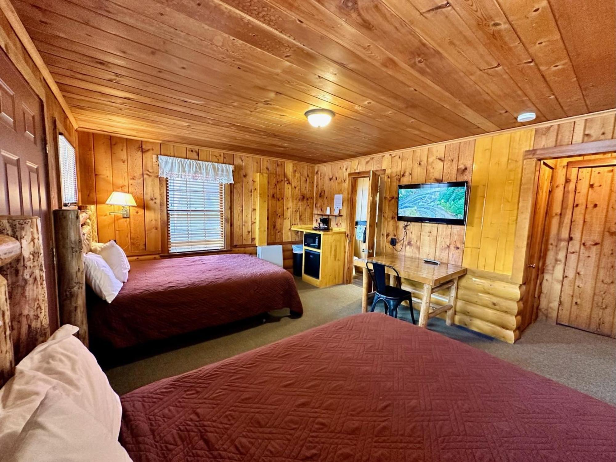 Yellowstone Cabins And Rv West Yellowstone Exterior photo